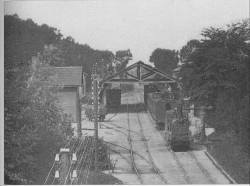 Ringsted station 1872 med lokomotiv af Vale-klassen på vej mod København